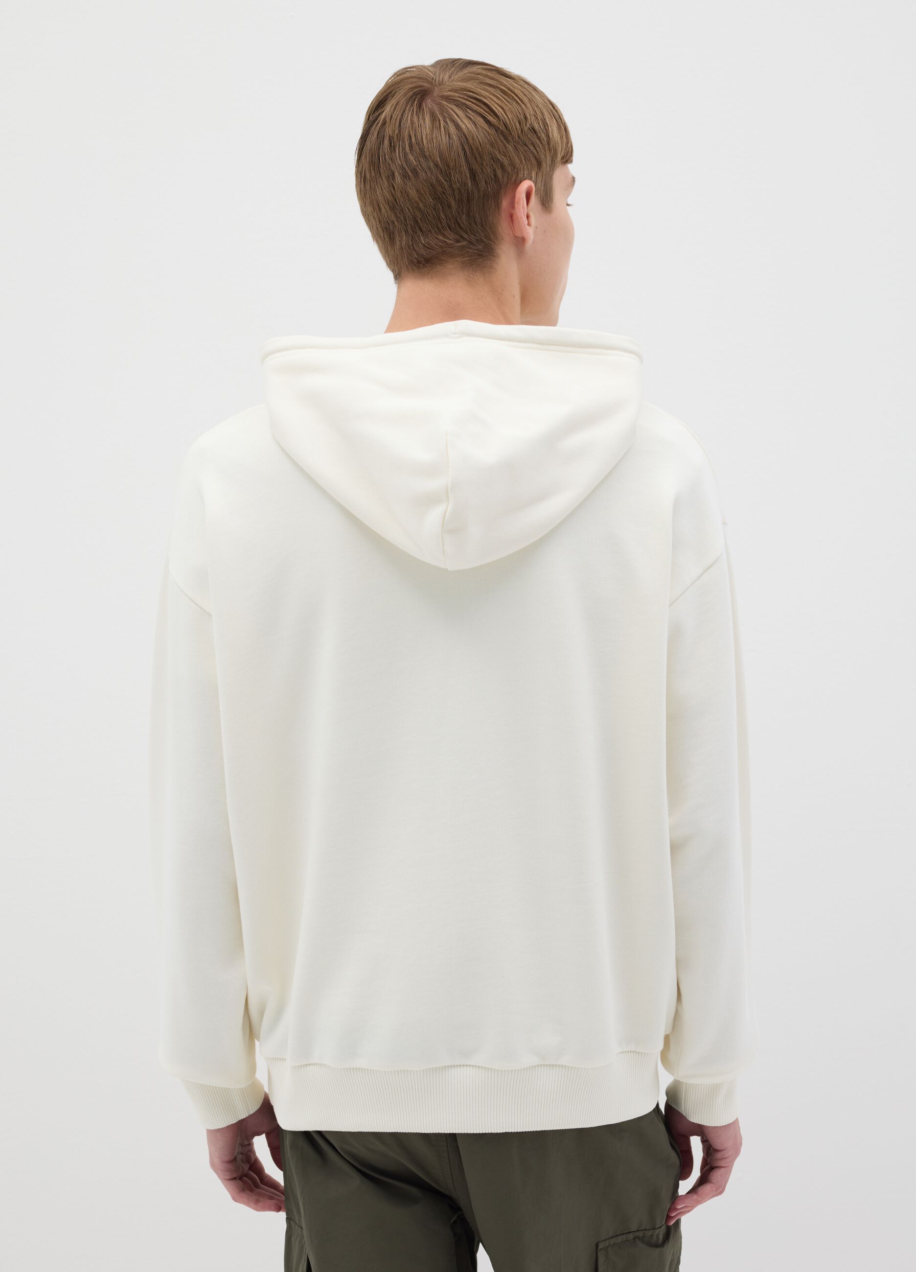 Over-fit cotton hoodie.