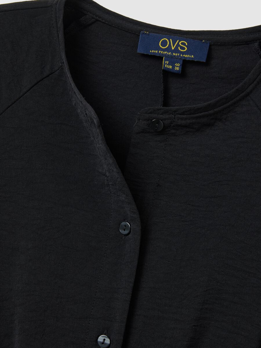 Abito nero regular fit a maniche lunghe con cintura_5