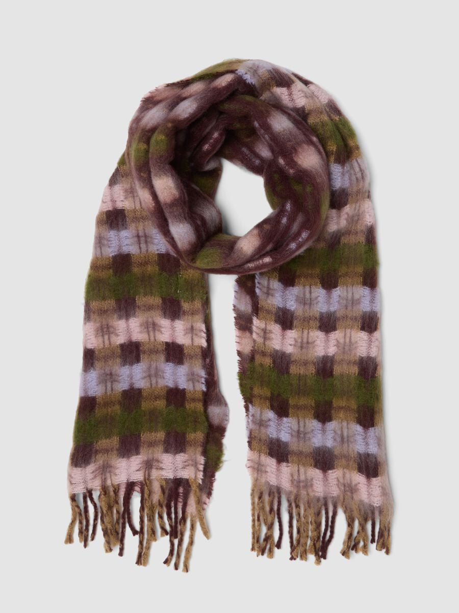 Soft pink scarf with fringes_0