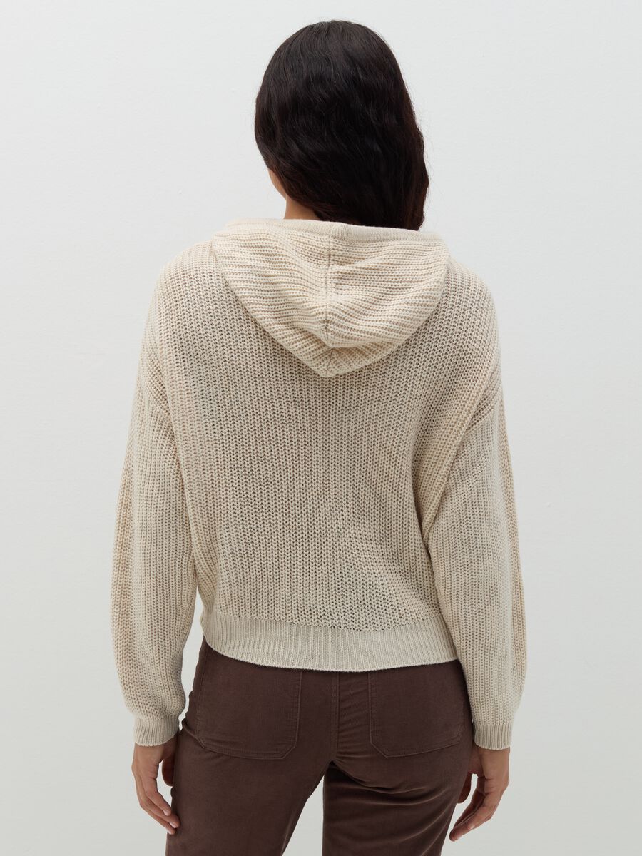 Cardigan crop con cappuccio e zip_2