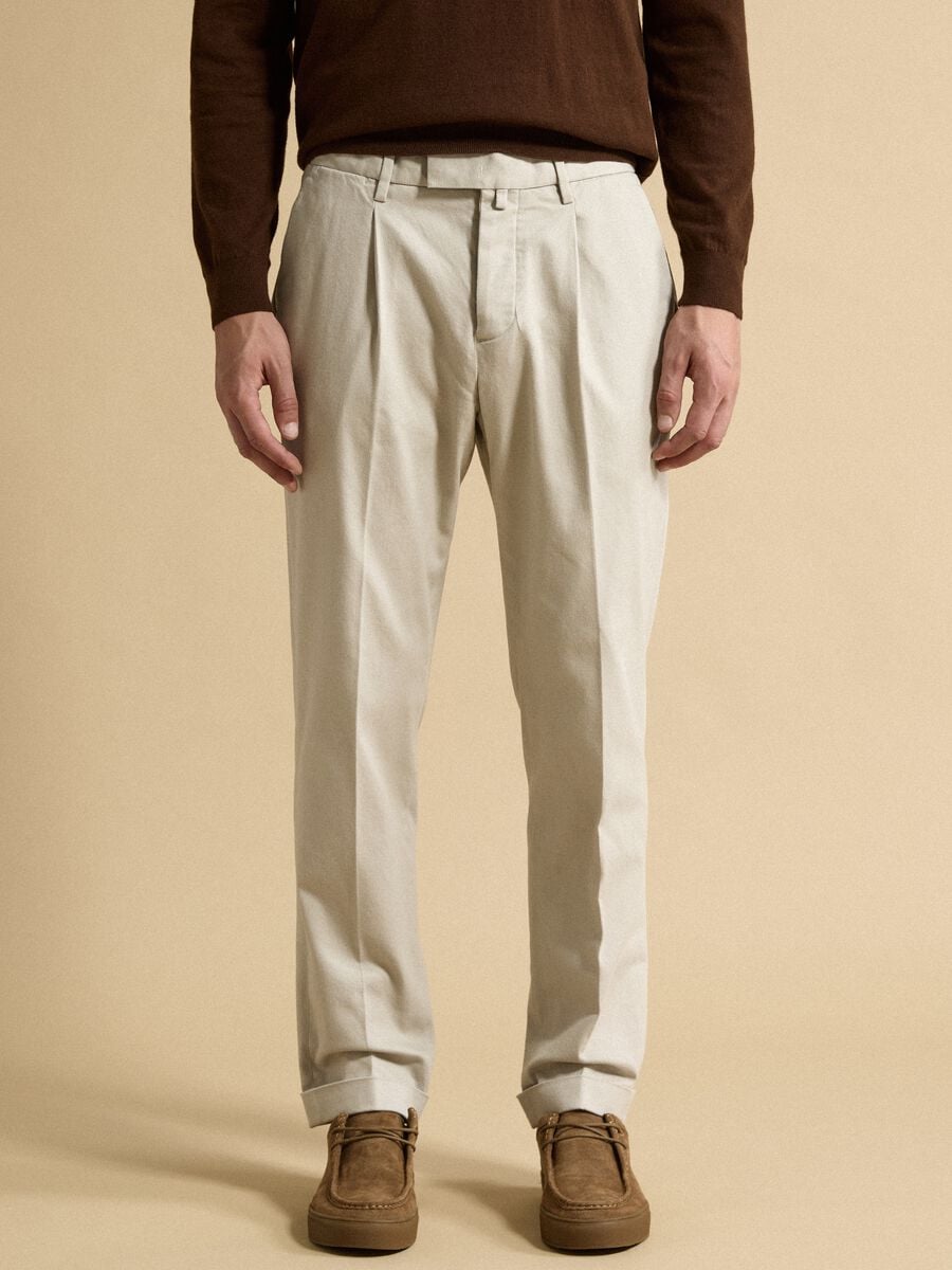Grey regular-fit stretch cotton chino trousers_2