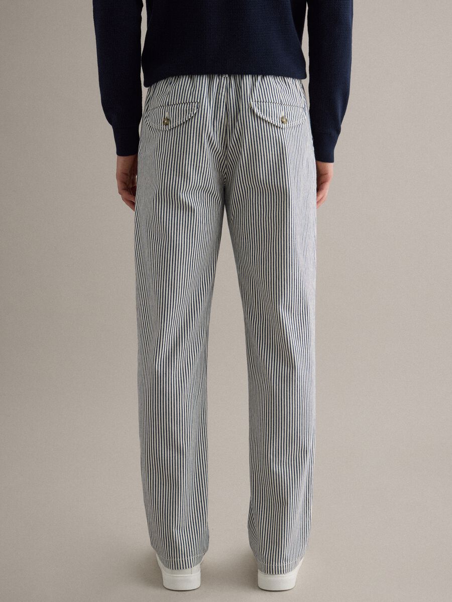 Pantaloni in cotone elasticizzato a righe multicolor regular fit_2