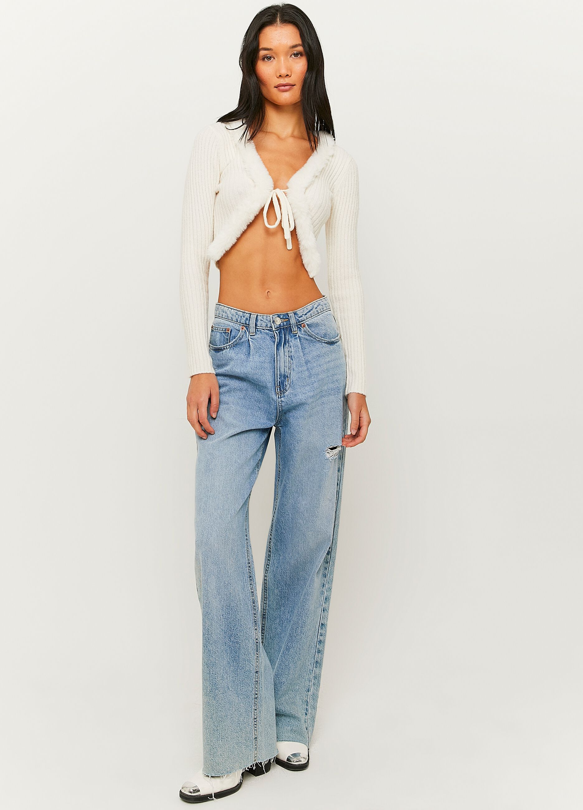 Cardigan cropped con fiocco_0