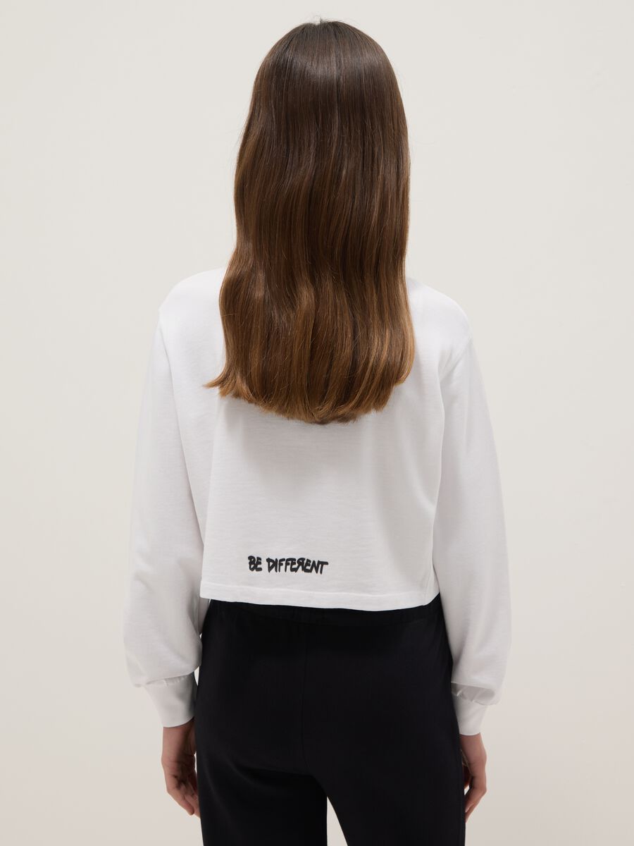 Girls' regular fit pure cotton white sweatshirt with heart_1