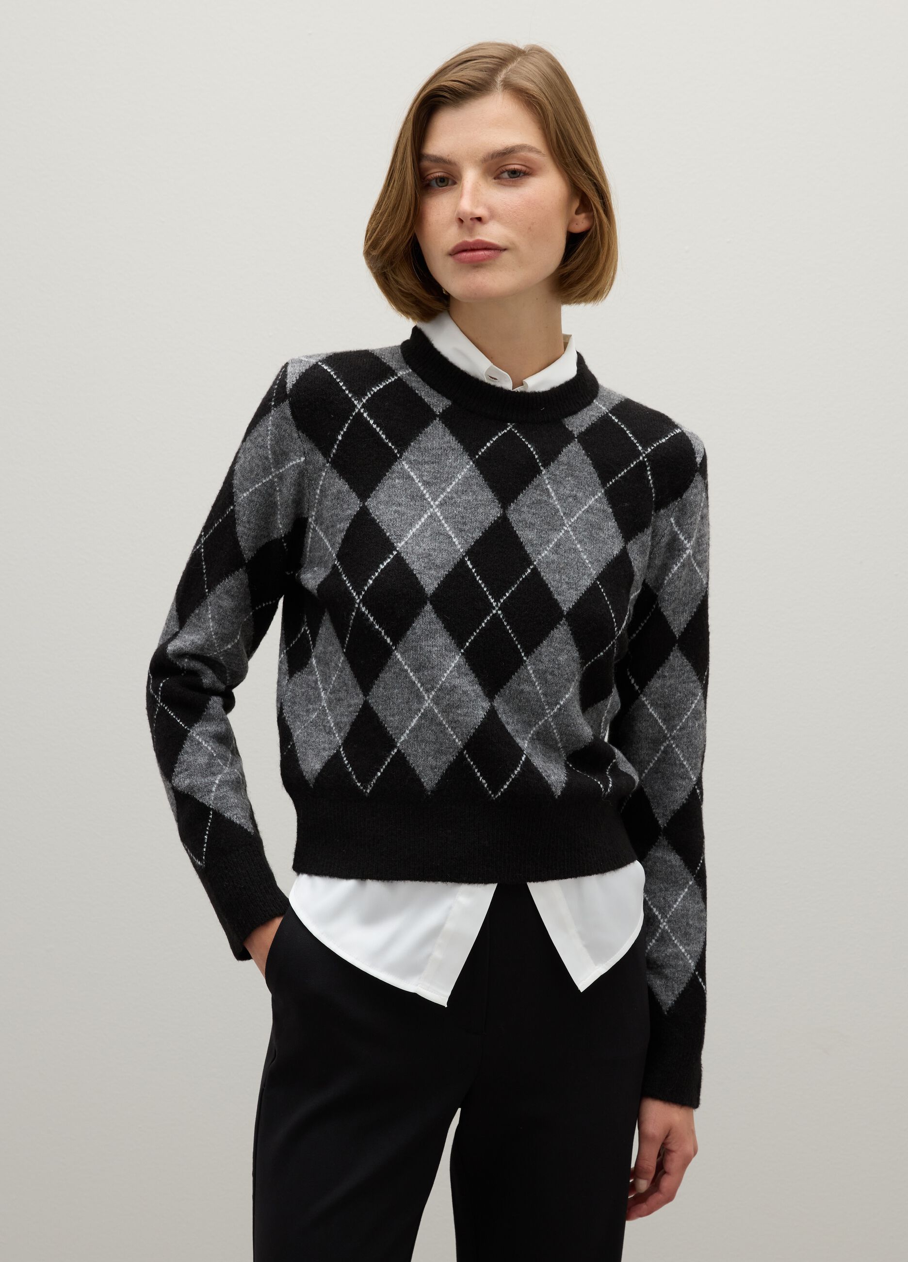 Grey sweater in stretch fabric with jacquard pattern