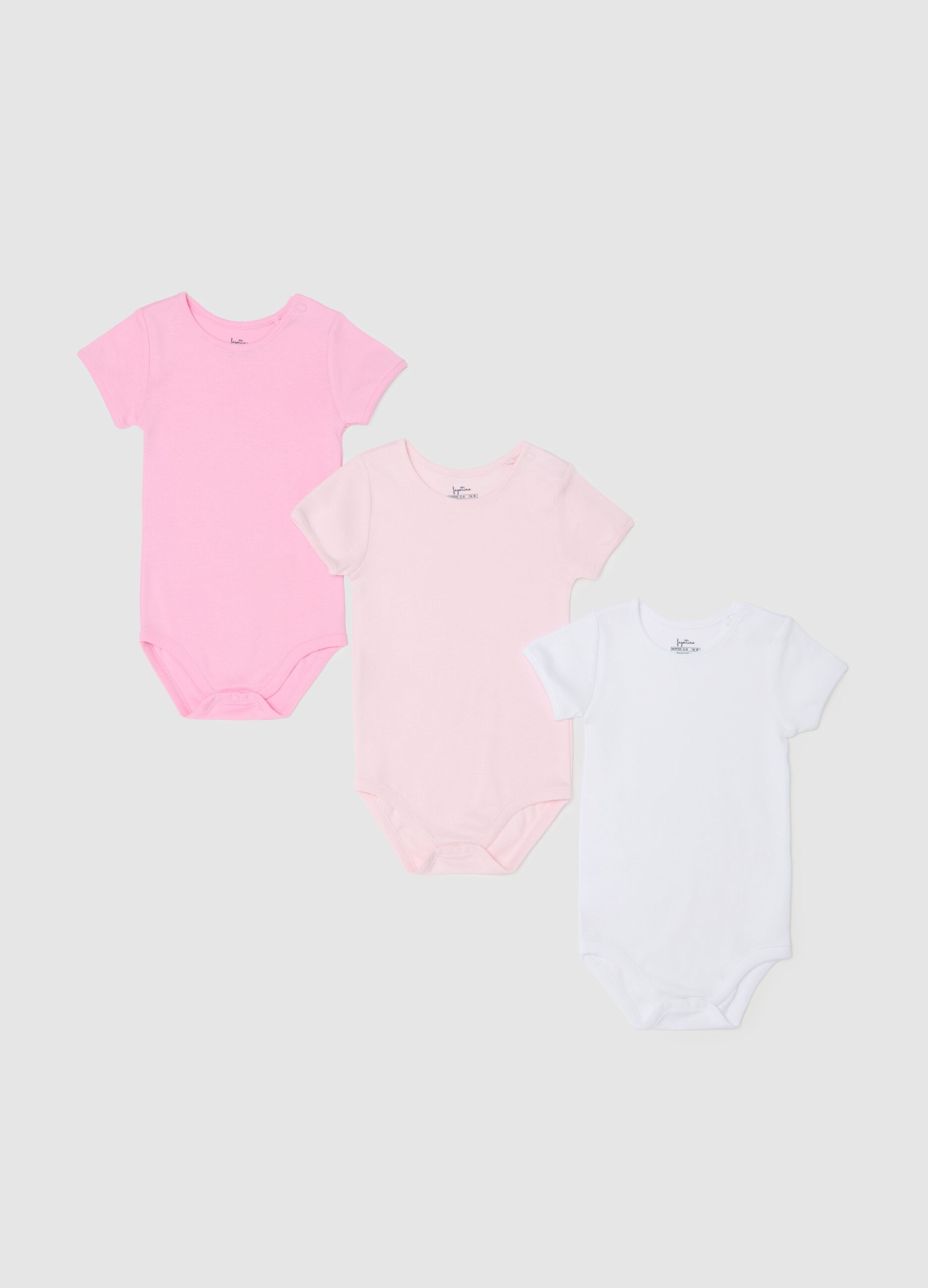Three-pack short-sleeved bodysuits in organic cotton