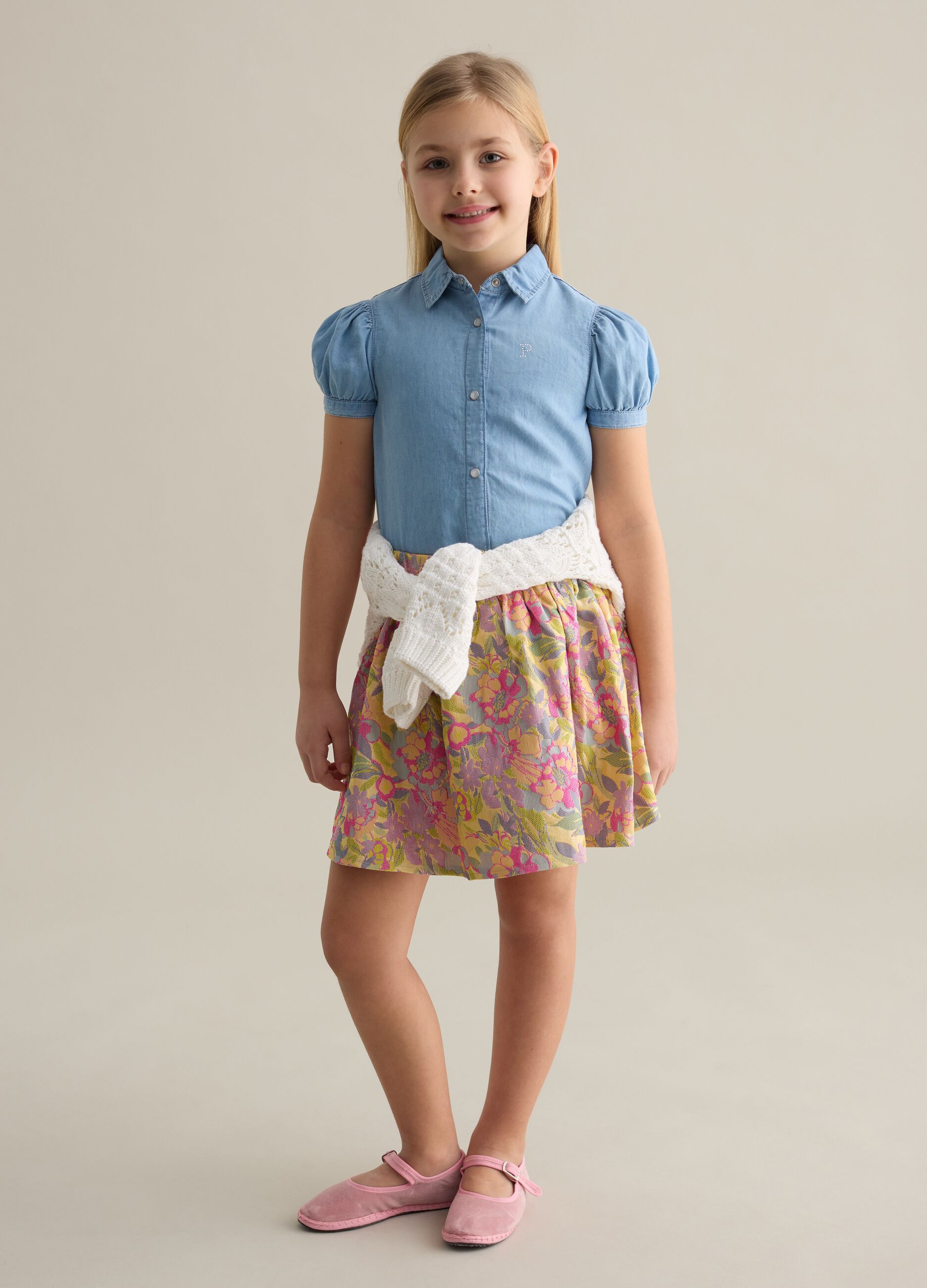 Skirt with jacquard floral design