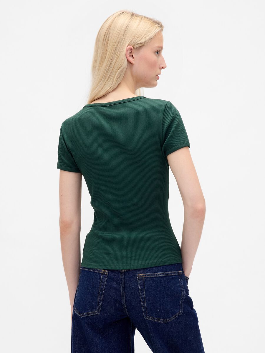 T-shirt verde a maniche corte_1