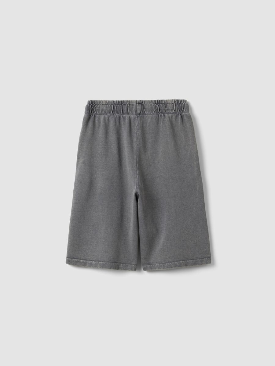 Grey pure cotton comfort fit shorts for boys_4