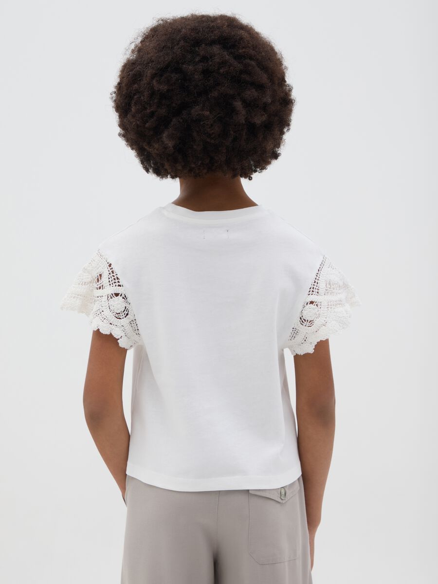 White regular fit pure cotton girls' T-shirt with lace sleeves_1