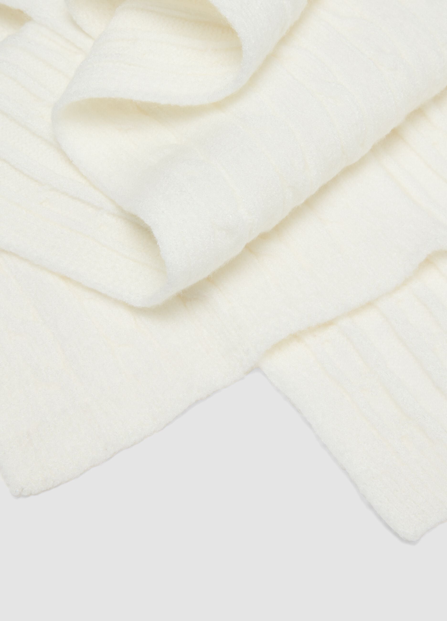 White viscose-blend scarf