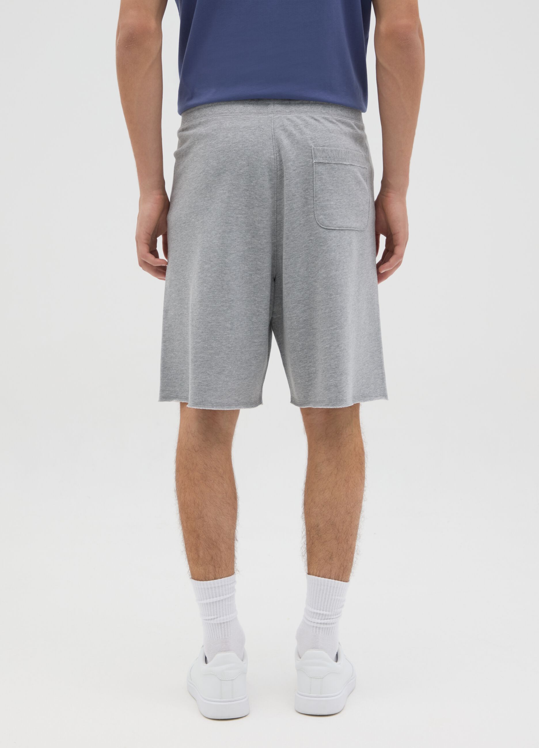 Pantaloncini da uomo in misto cotone grigio relaxed fit con cordoncino regolabile