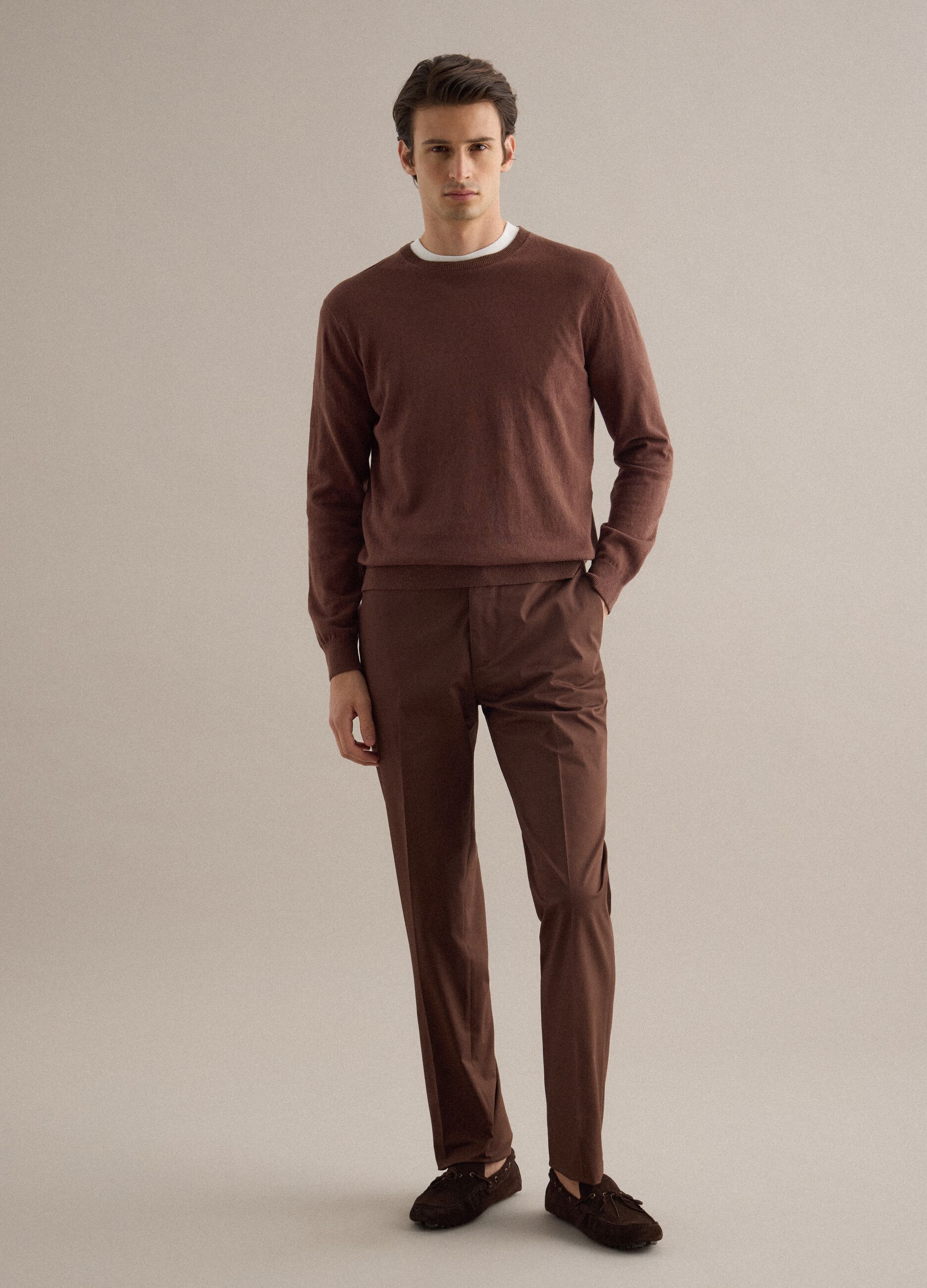 Brown regular fit stretch cotton trousers