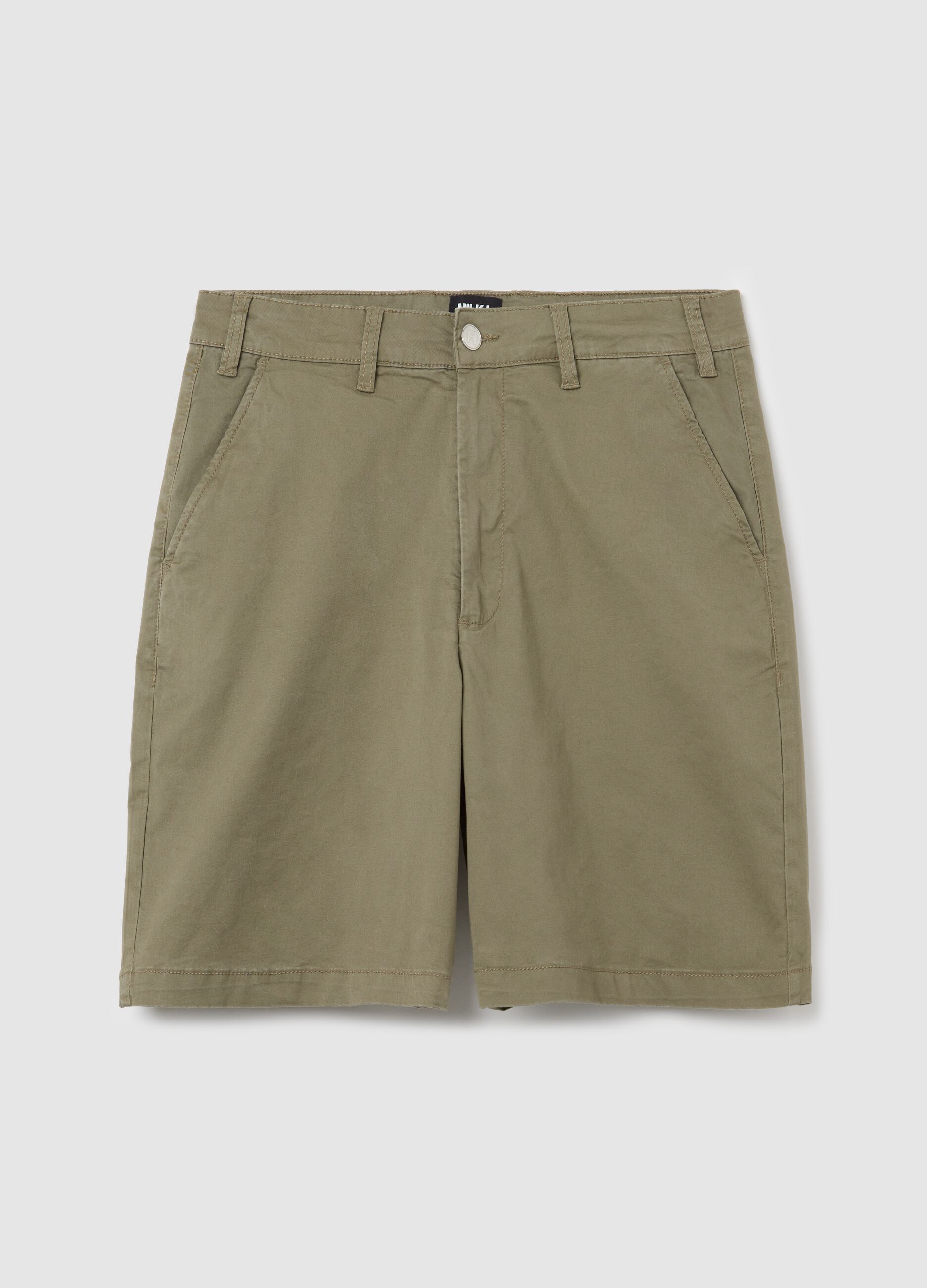 Men’s regular-fit green shorts in stretch cotton
