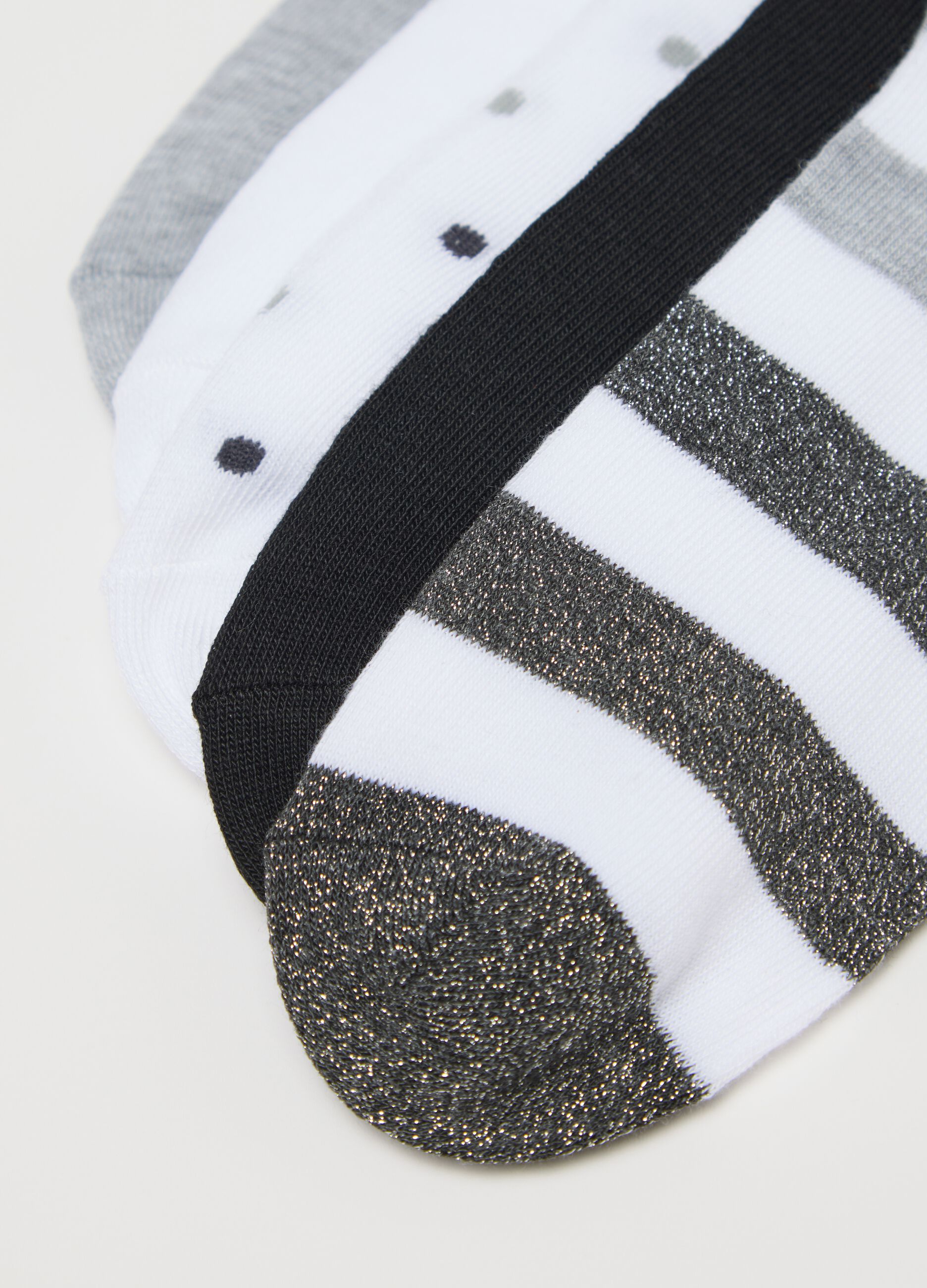 Multi-pack sneaker liners with stripes and polka dots