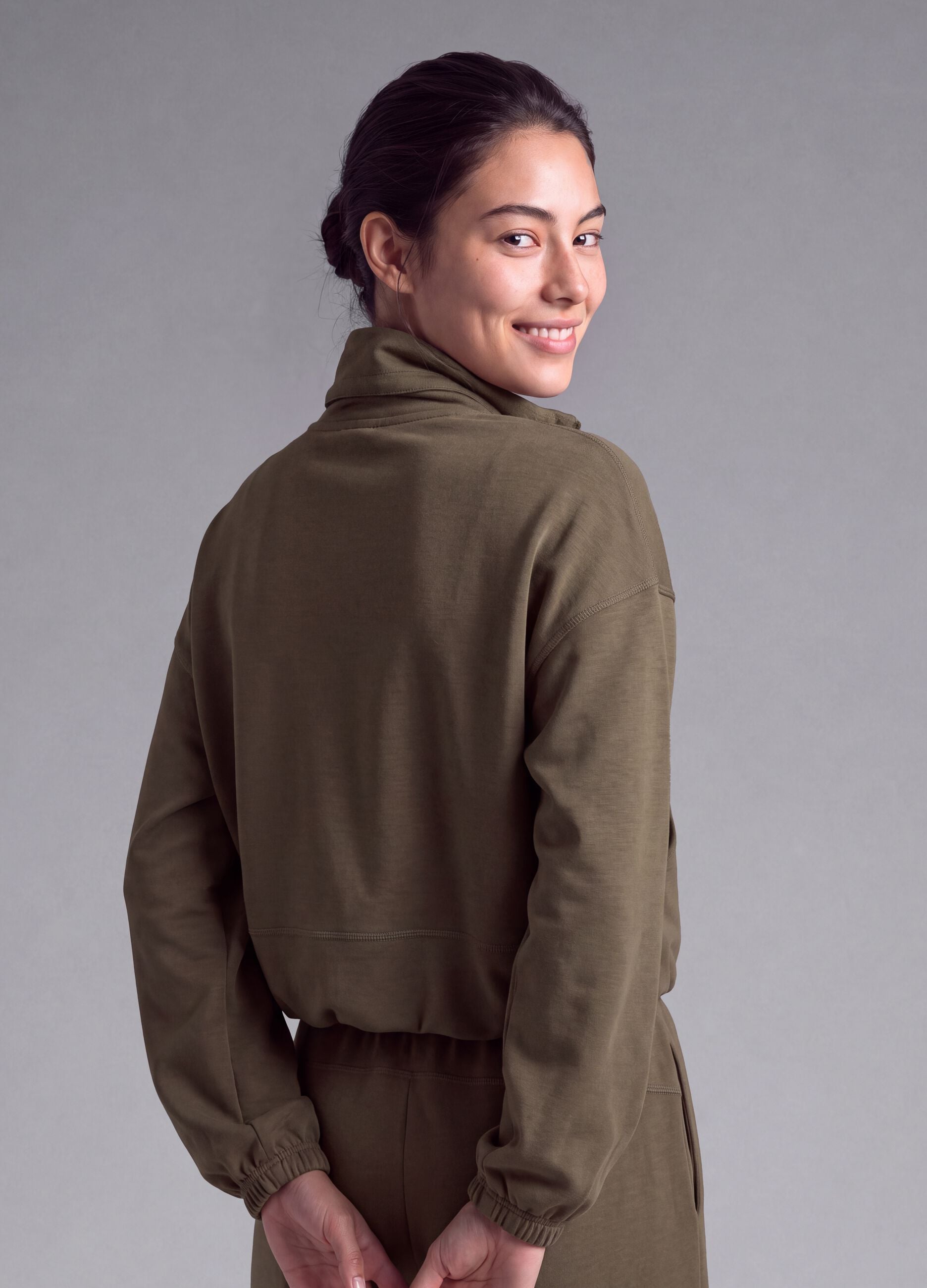 Full-zip verde corta in tessuto soft-touch con collo rialzato ALTAVIA STUDIO