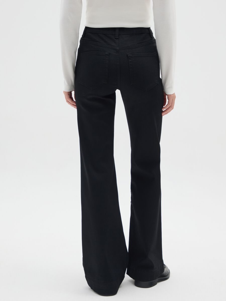 Black Cotton Blend Bootcut Jeans_2