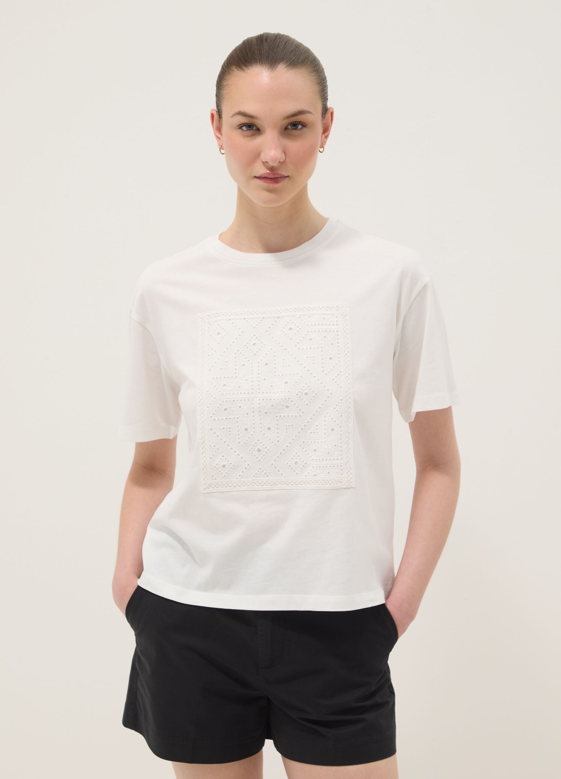 White pure cotton regular-fit T-shirt with perforated detail