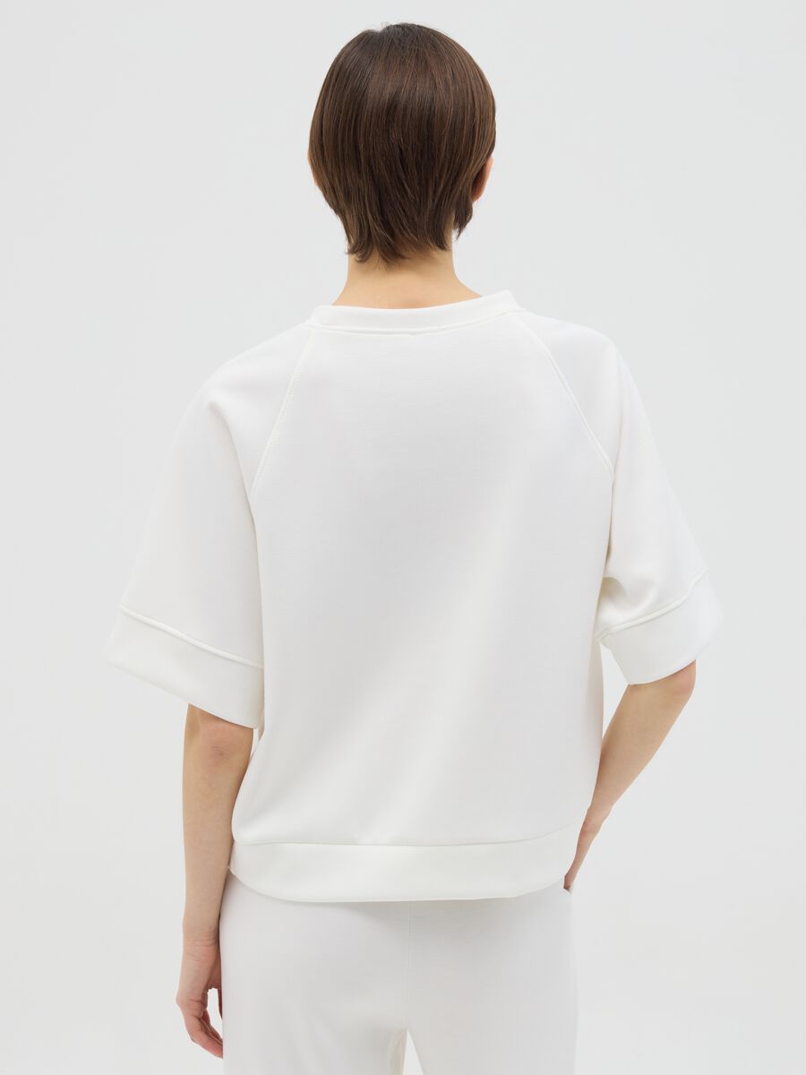 White top with kimono sleeves_3
