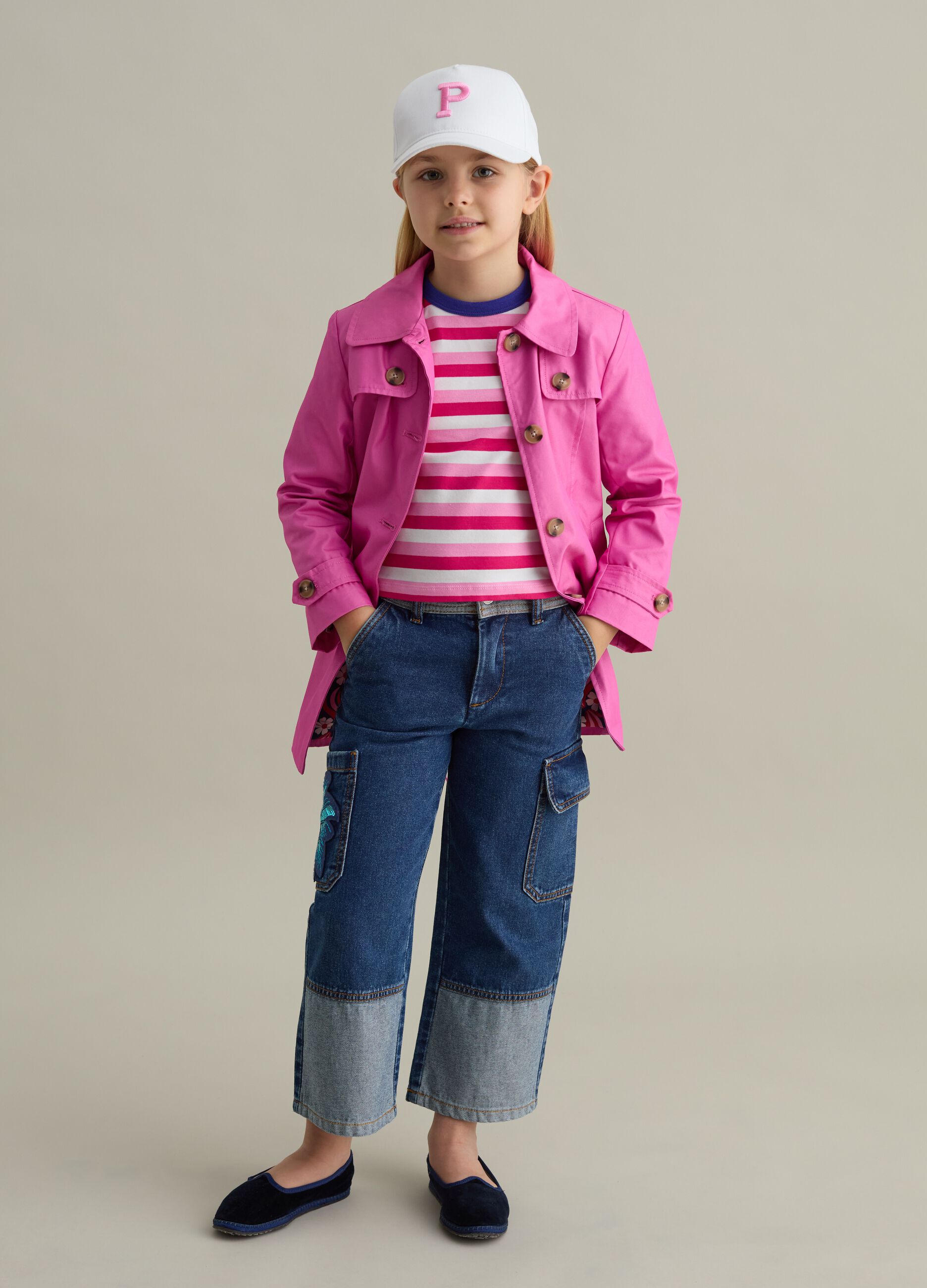 Single-breasted trench coat with belt