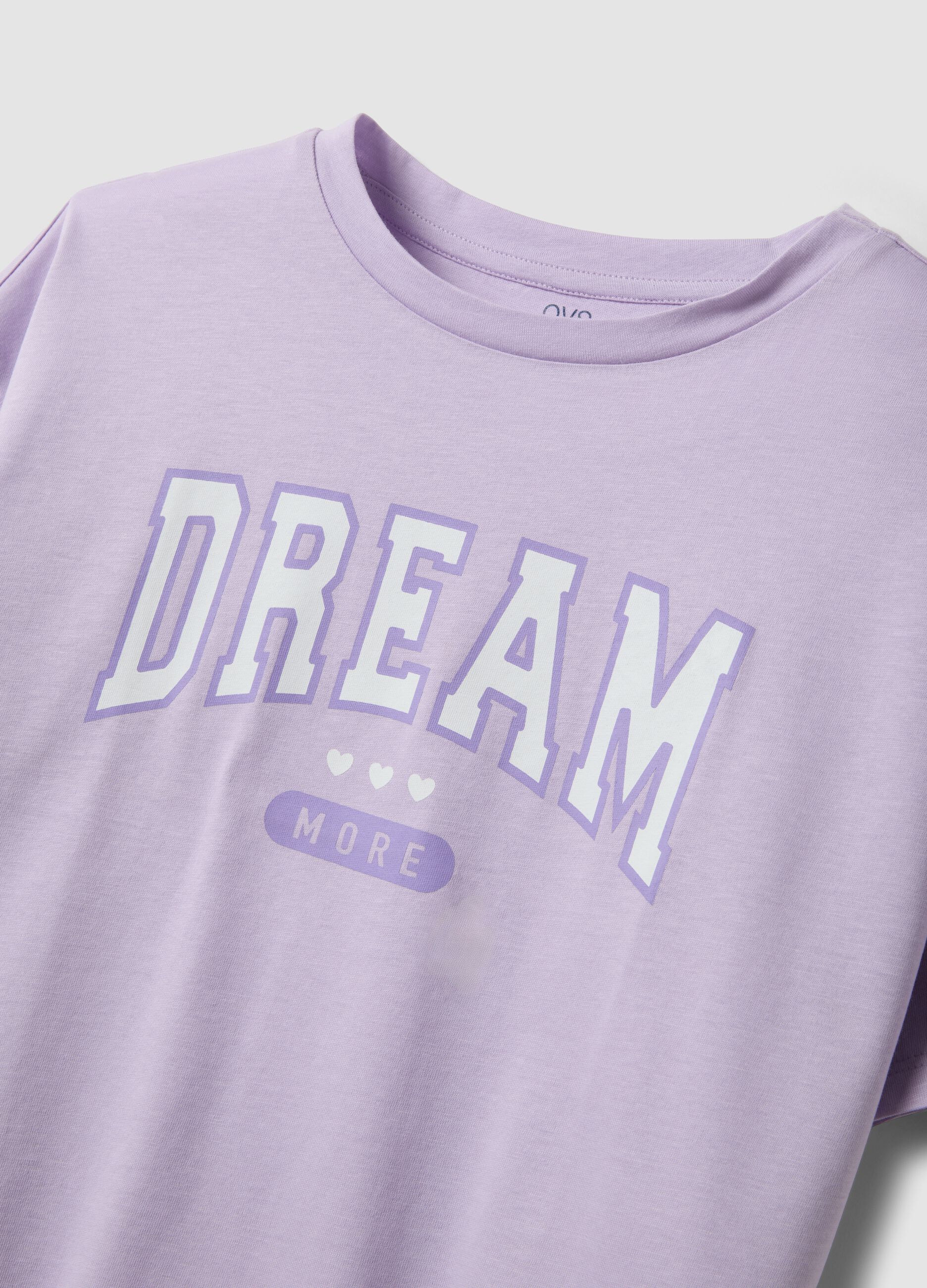 Girls&rsquo; purple short pyjamas in 100% organic cotton with slogan
