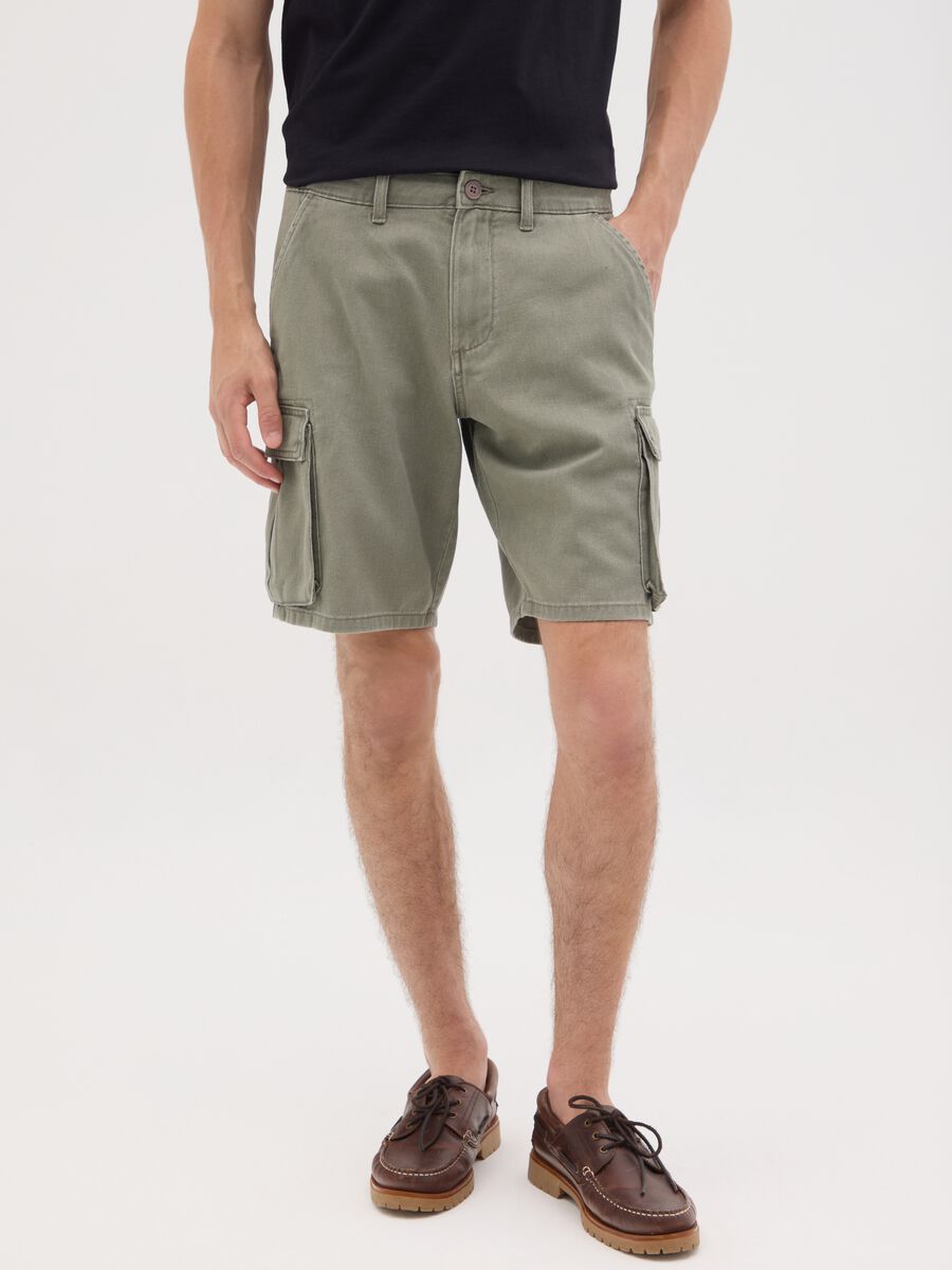 Men's green pure cotton bermuda shorts regular fit_1