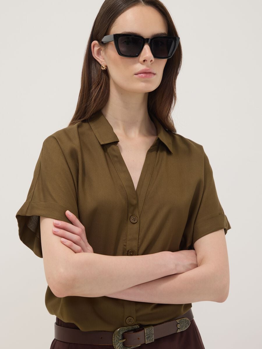 Camicia verde in pura viscosa a maniche corte over fit_1