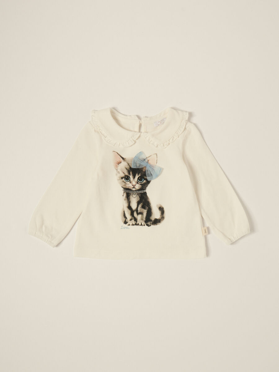 White long-sleeve top with cat print_0