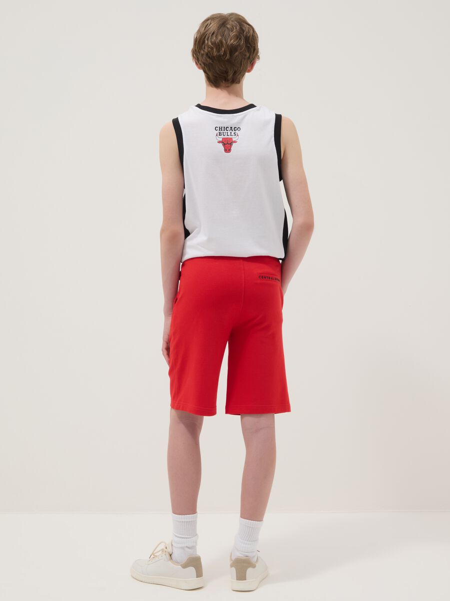Regular-fit red cotton-blend shorts_1