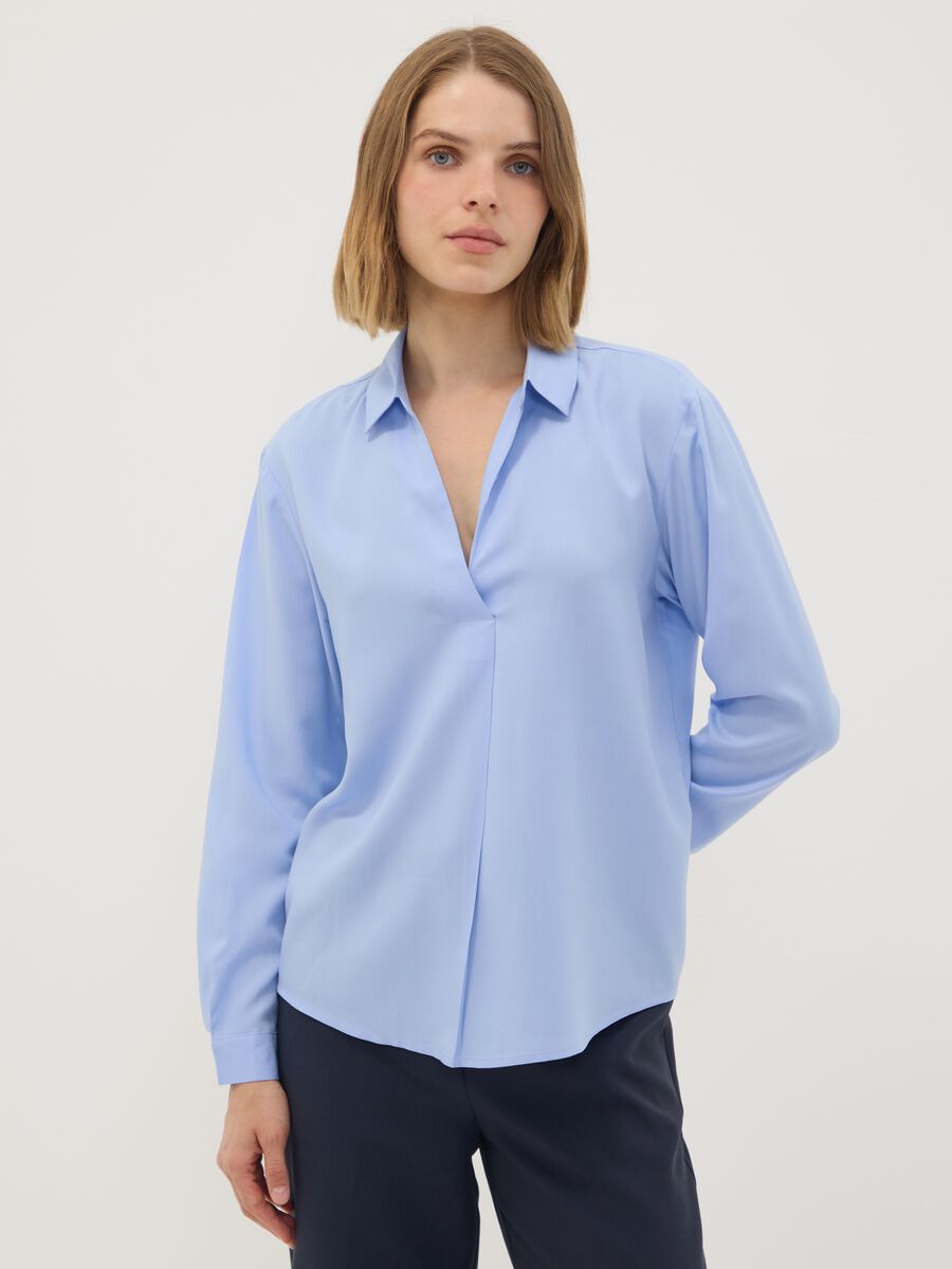 Camicia azzurra in pura viscosa con colletto classico regular fit_0
