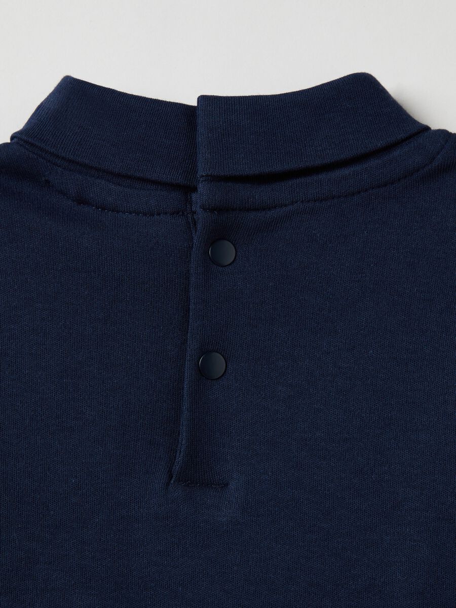 T-shirt maniche lunghe con collo alto_2