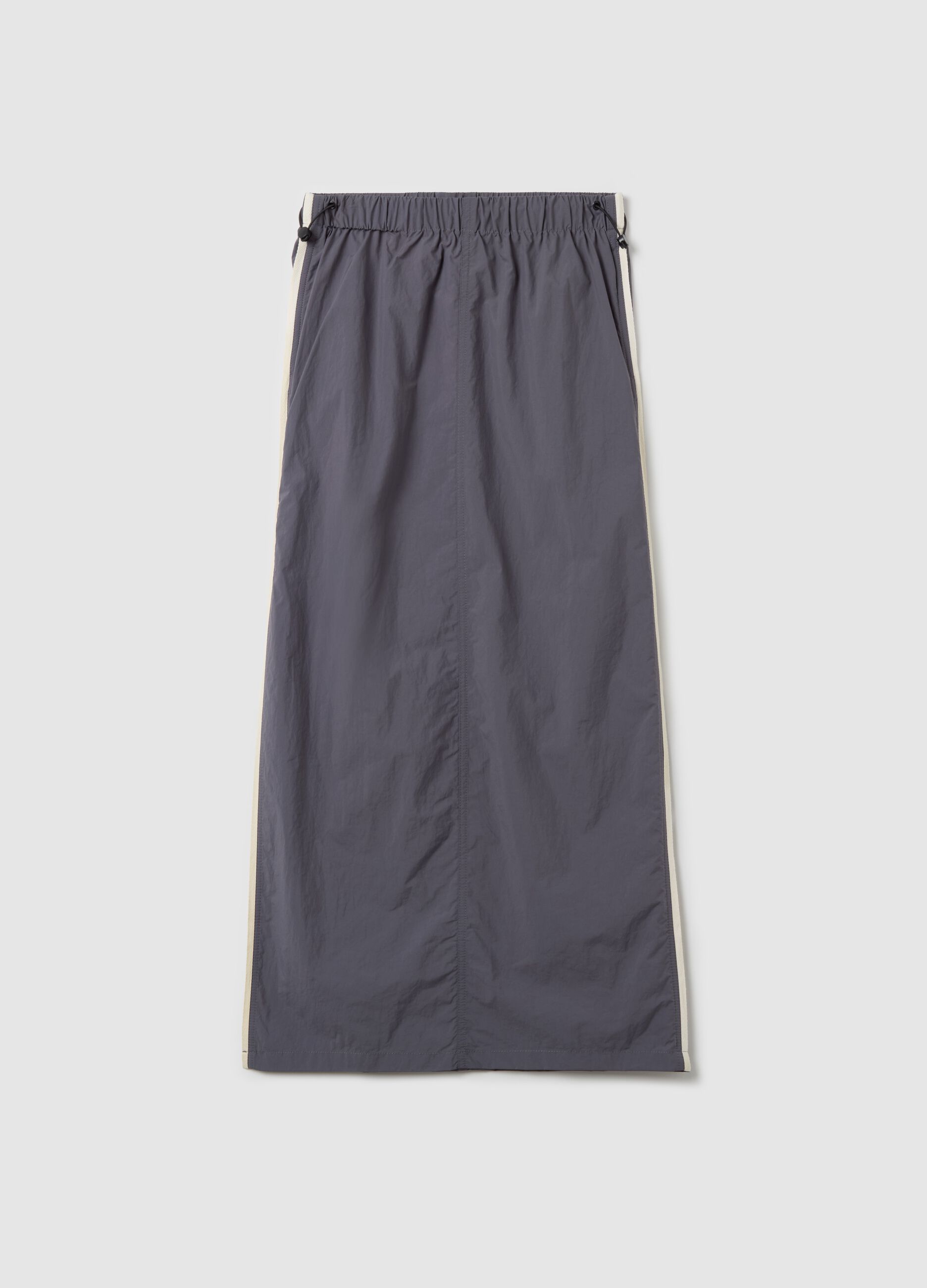 Long nylon skirt with splits
