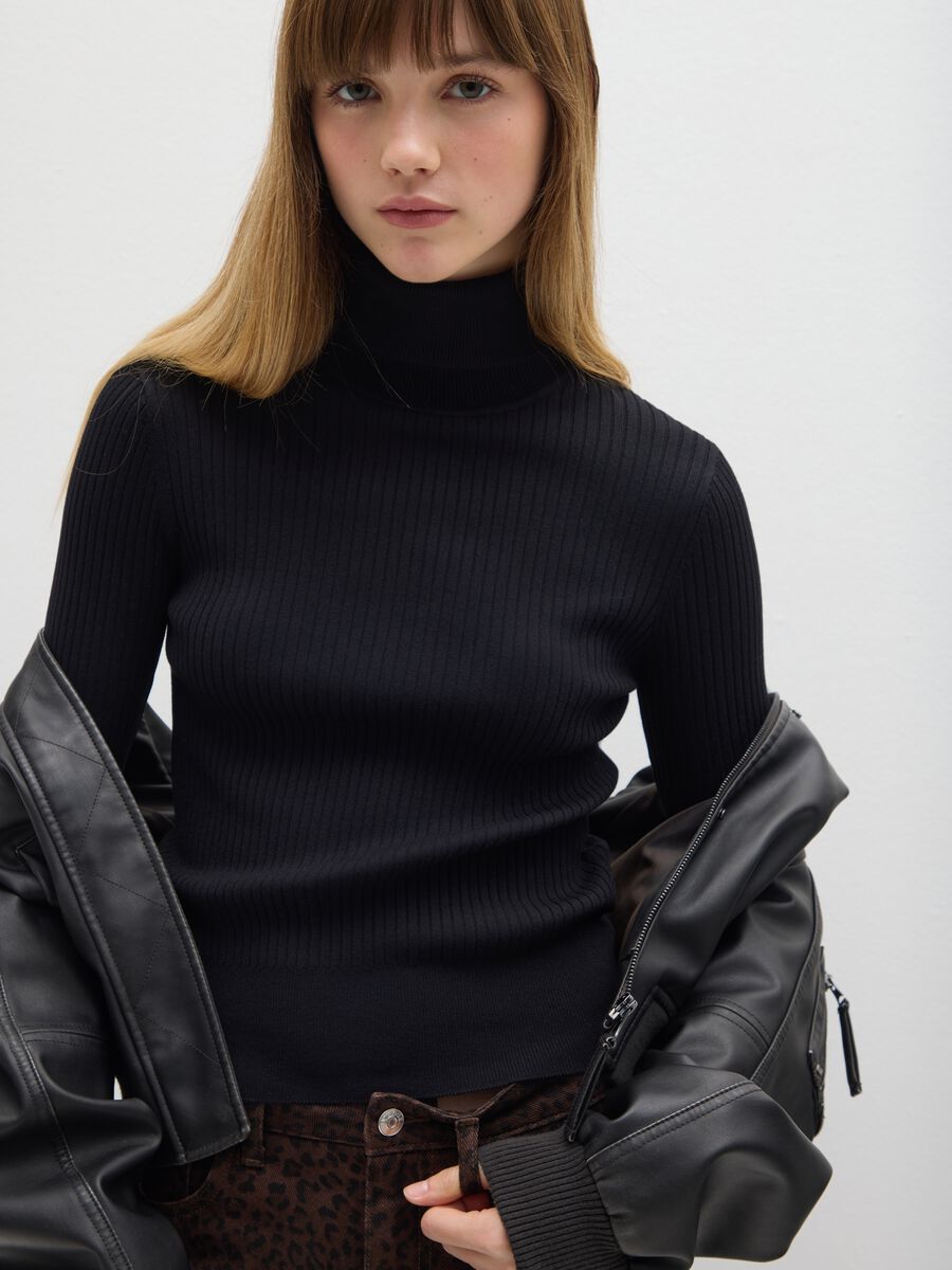 Black Turtleneck Jumper_3