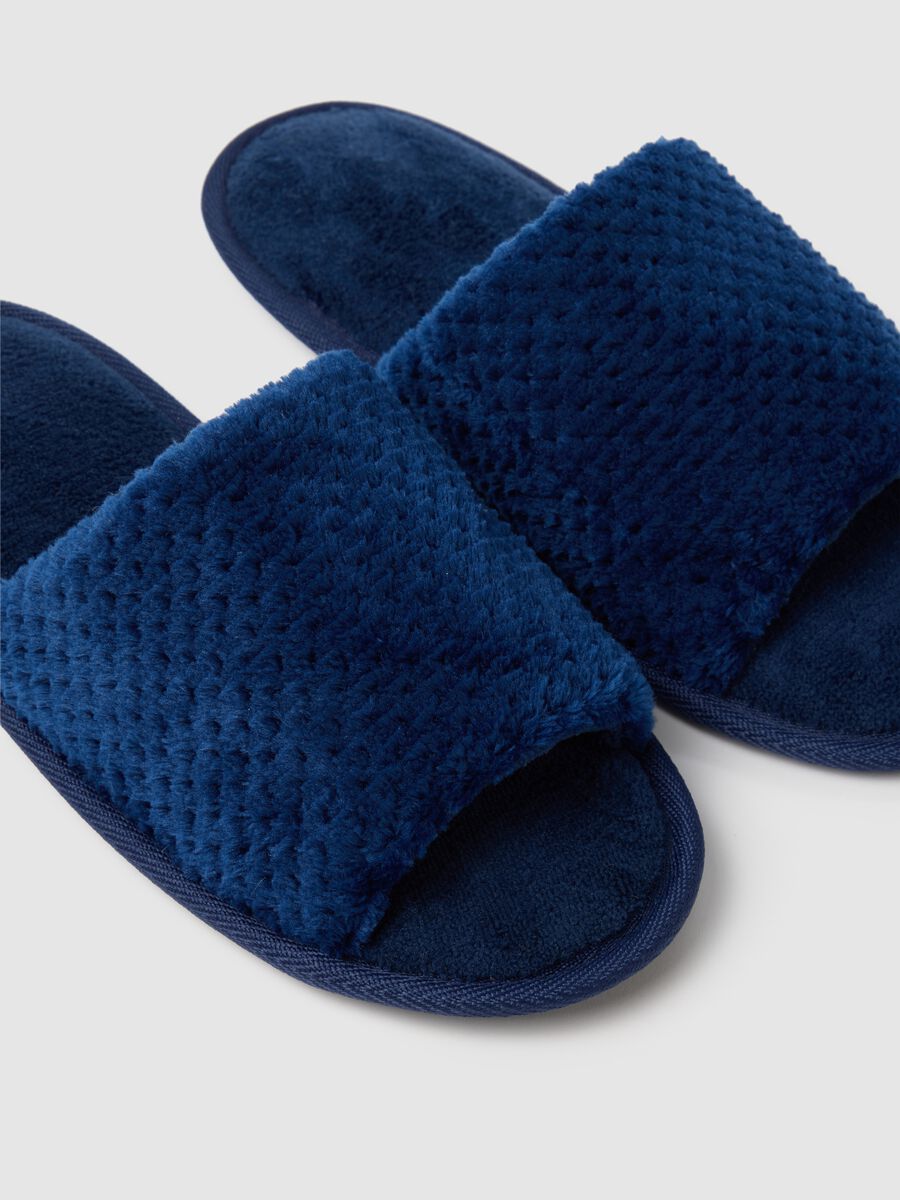 Women's blue slippers_1