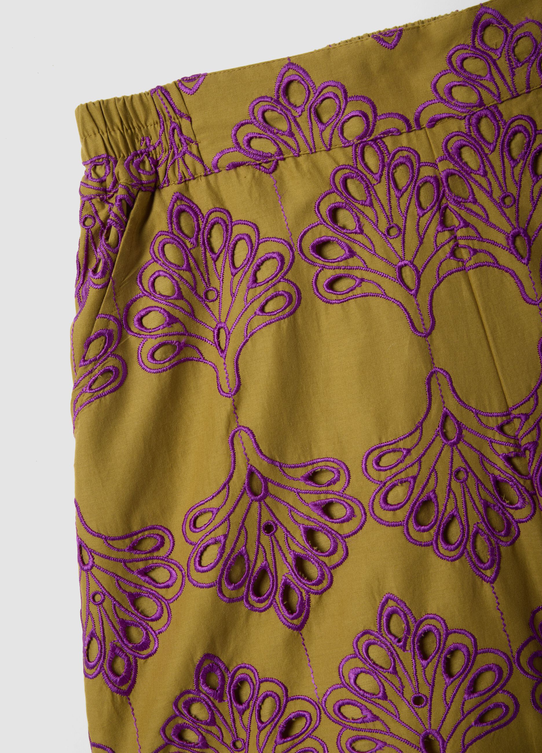 Multicolour pure cotton shorts with openwork embroidery, regular fit