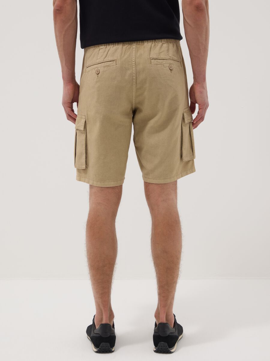 Beige linen-blend cargo Bermuda shorts_2