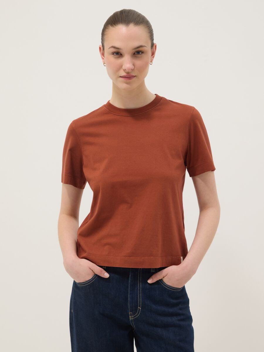 T-shirt rossa a maniche corte in puro cotone regular fit_2
