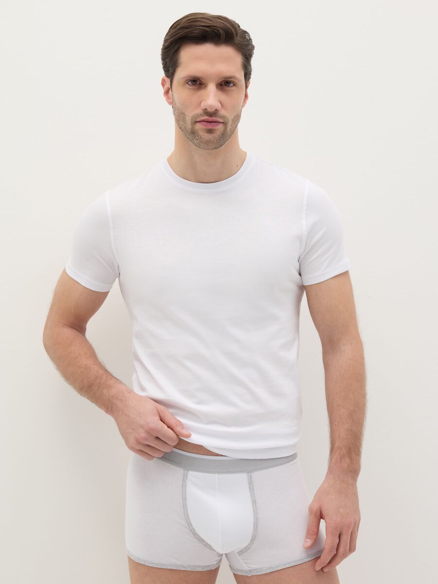 Stretch cotton boxer shorts with contrasting details._0
