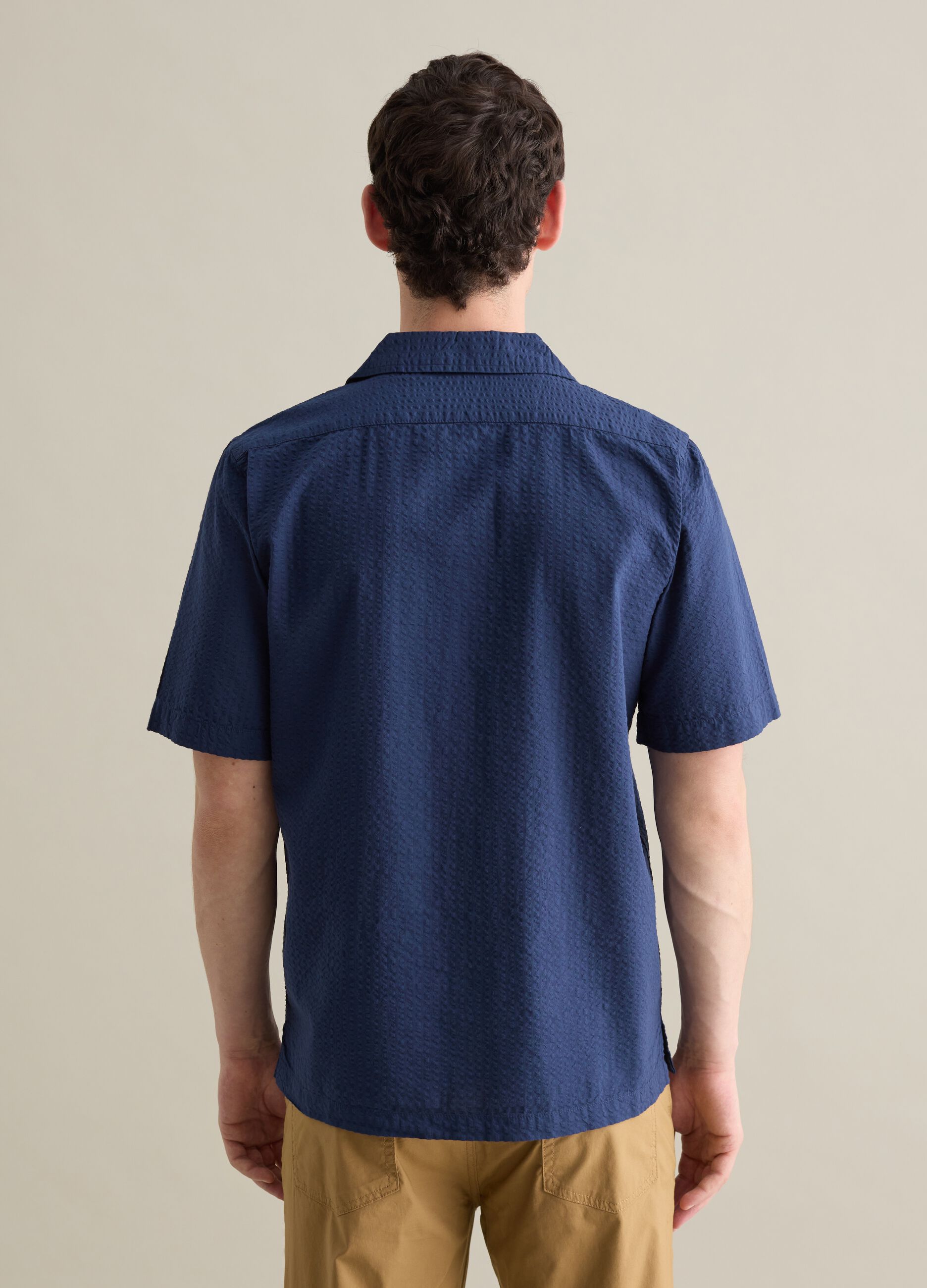 Camicia da uomo in puro cotone blu regular fit con colletto bowling
