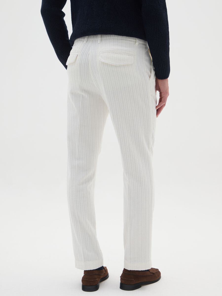 White pure cotton regular fit corduroy trousers_2