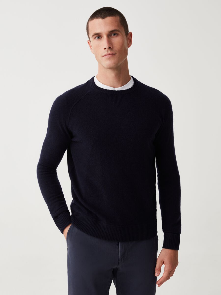 Pullover in cashmere con maniche raglan_0