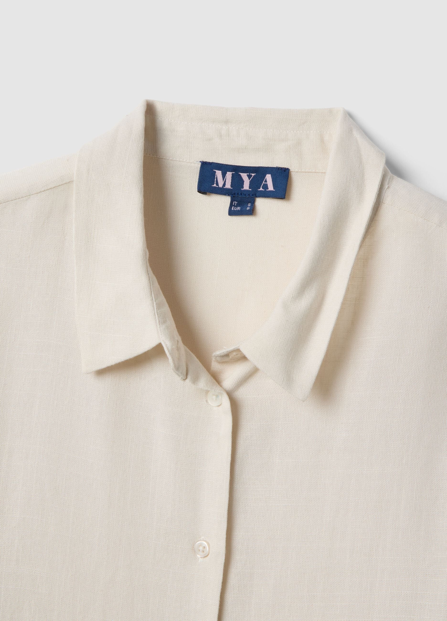 Camicia in misto viscosa e lino bianca regular fit