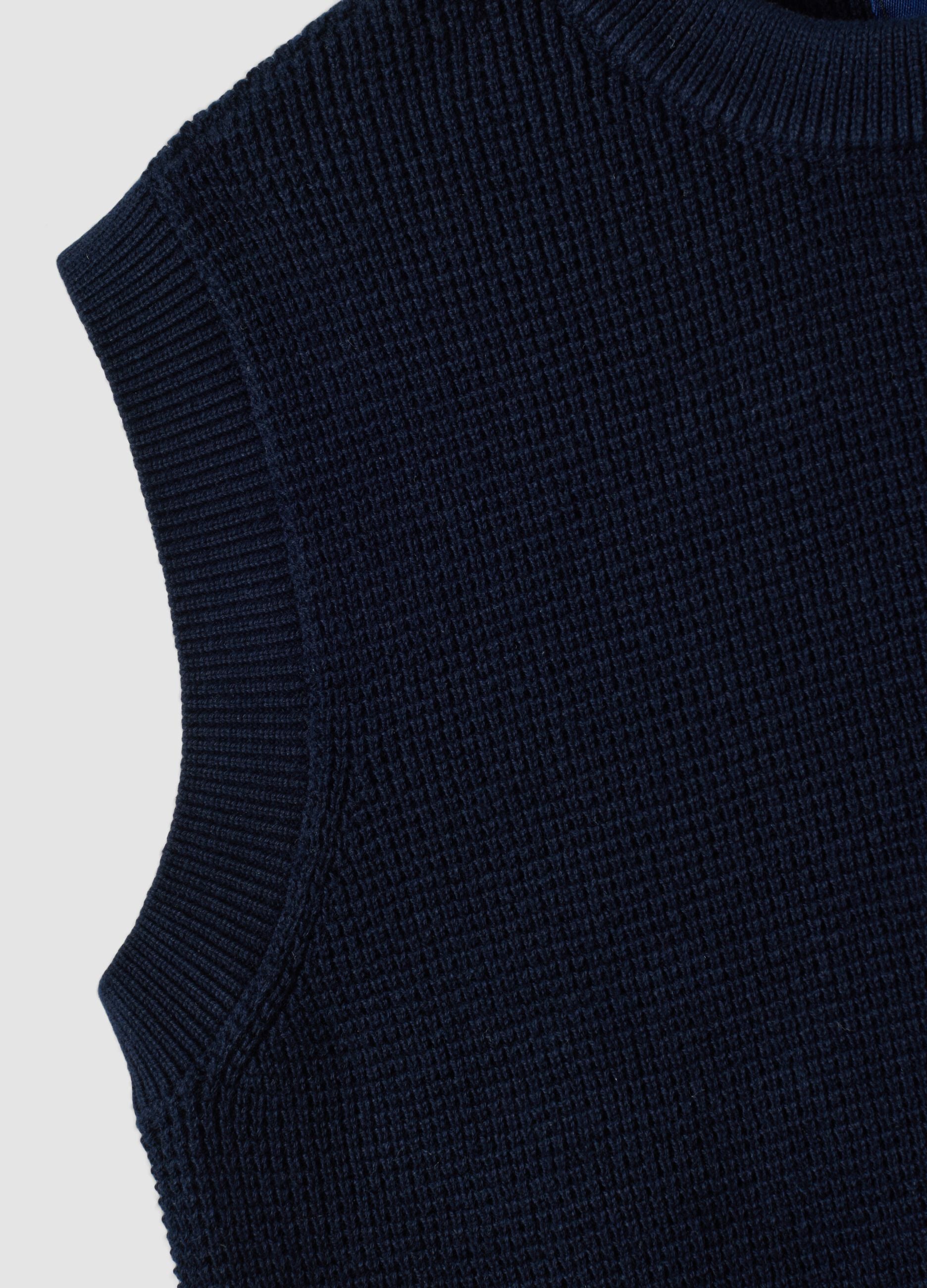 Blue cotton-blend knitted gilet with embroidery for boys