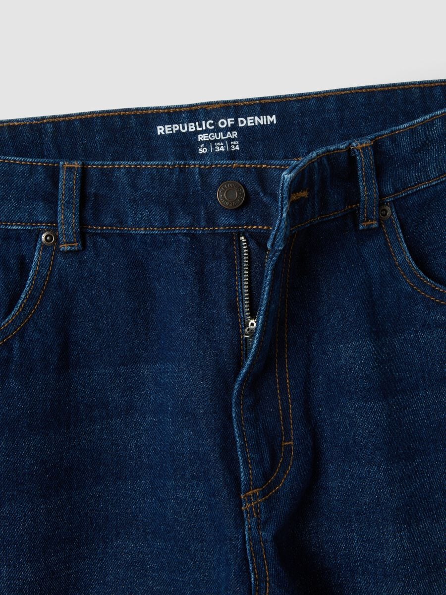 Blue denim jeans in cotton-viscose blend, regular fit_5