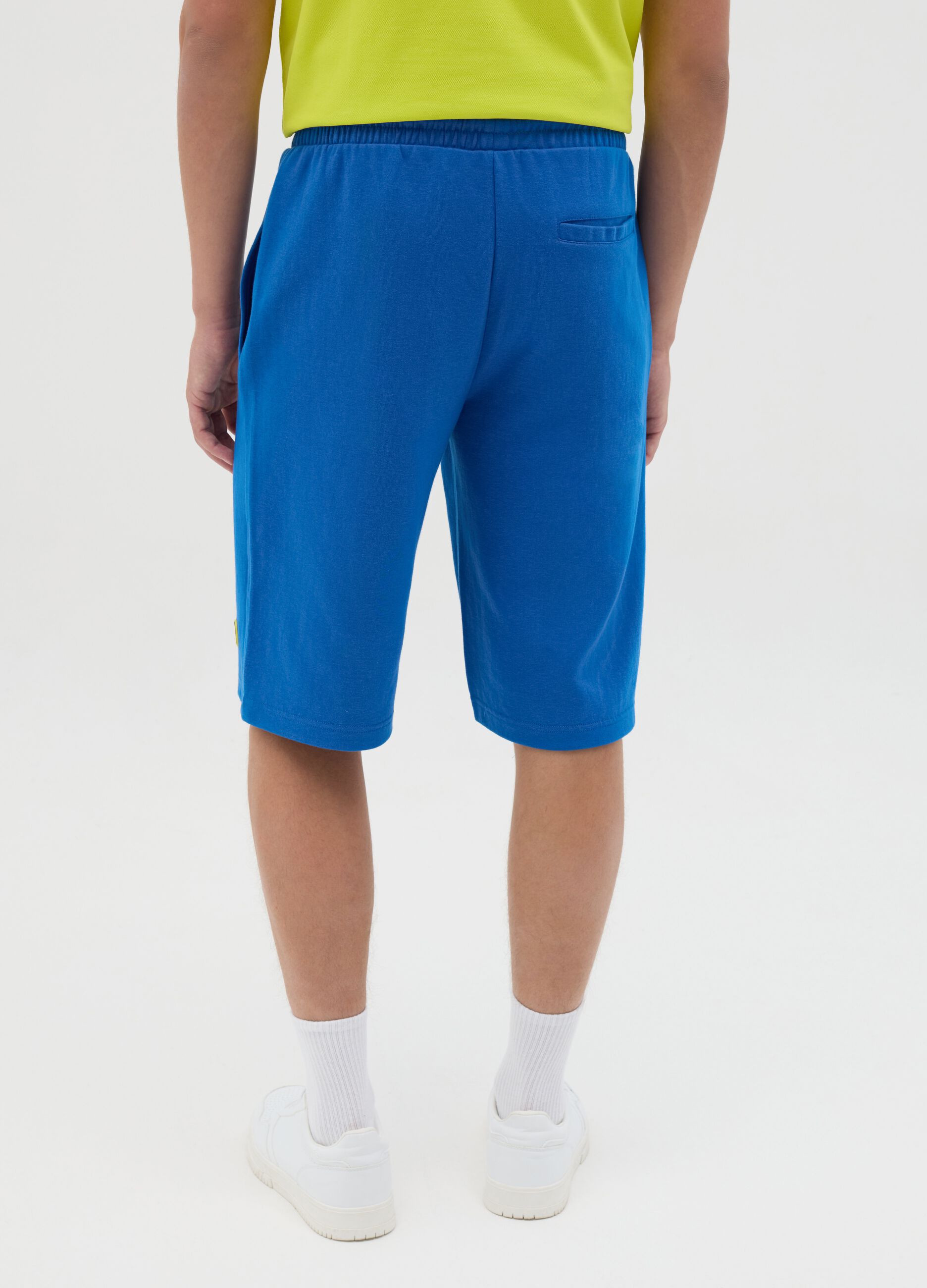 Cornflower blue Bermuda joggers with logo