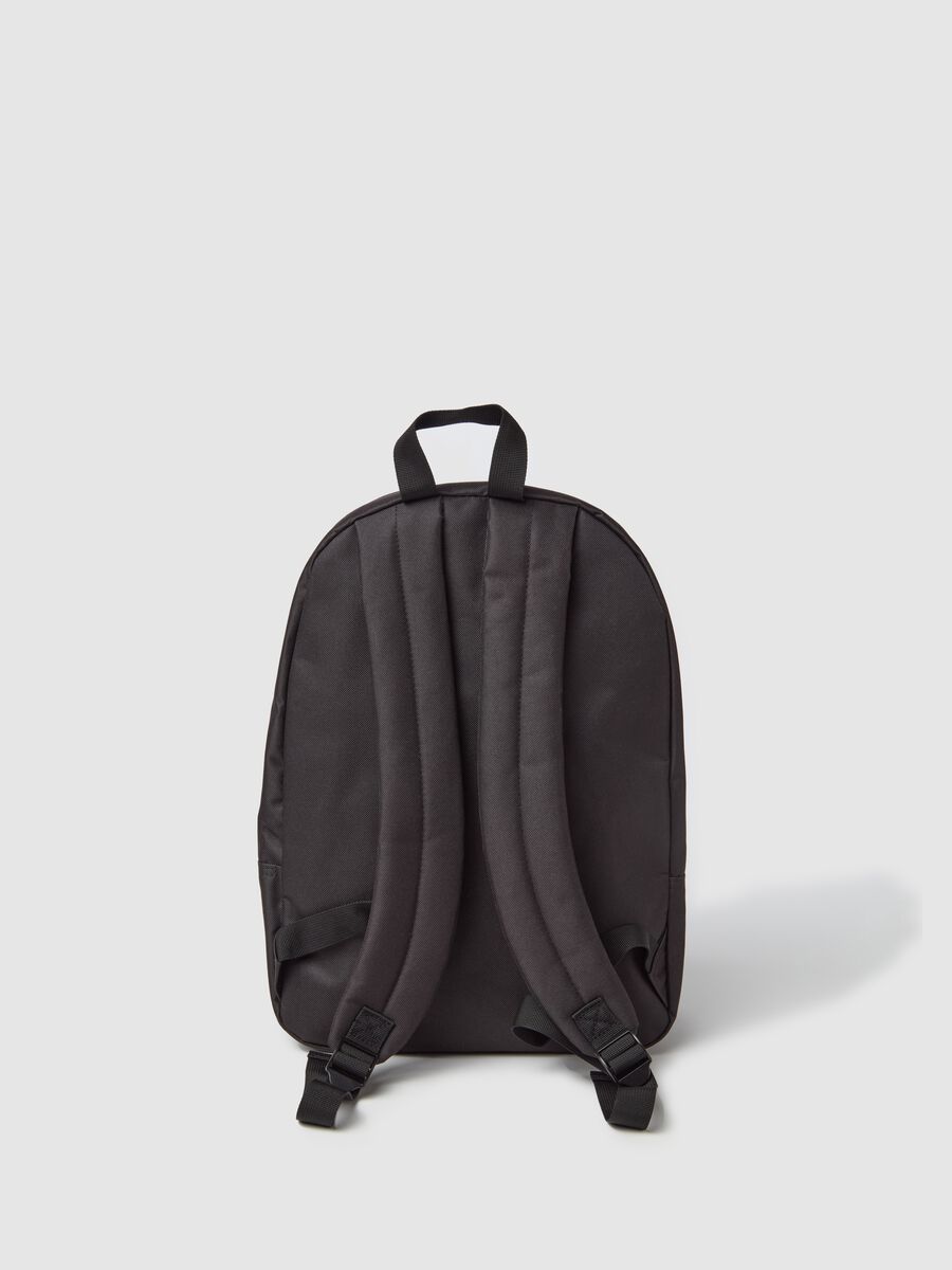 Zaino con tasche esterne_1