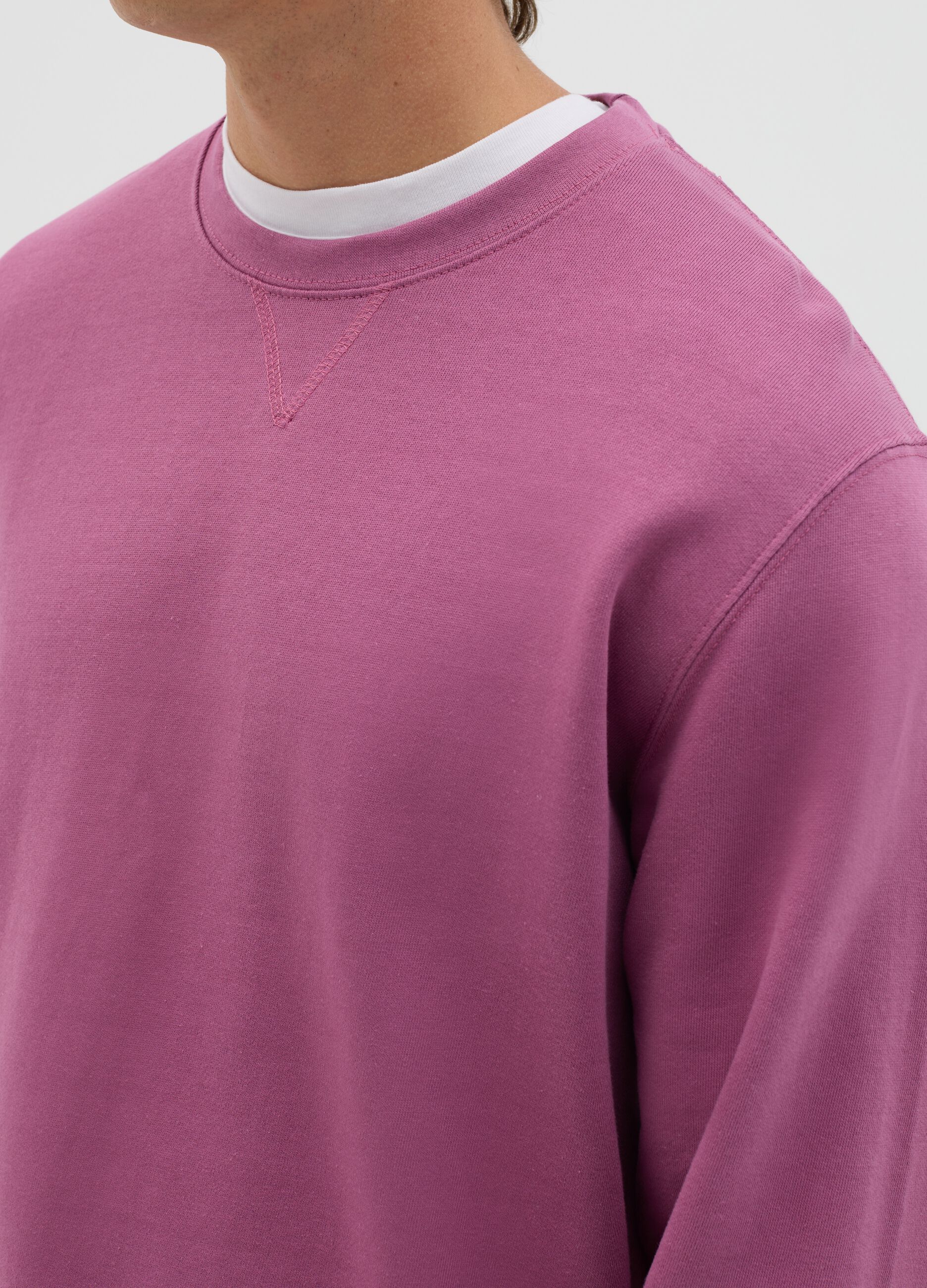 Oversized sweatshirt with round neck