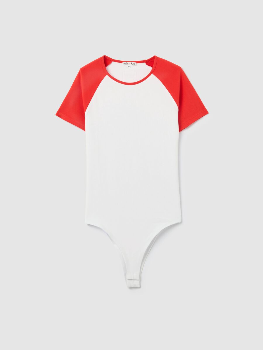 White bodysuit with short black sleeves_4