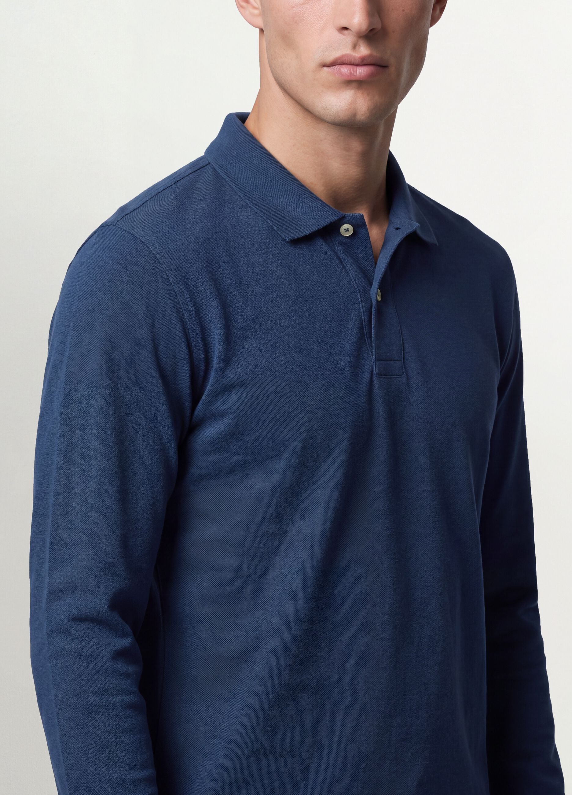 Blue long-sleeve regular-fit polo in organic cotton piqu&eacute;