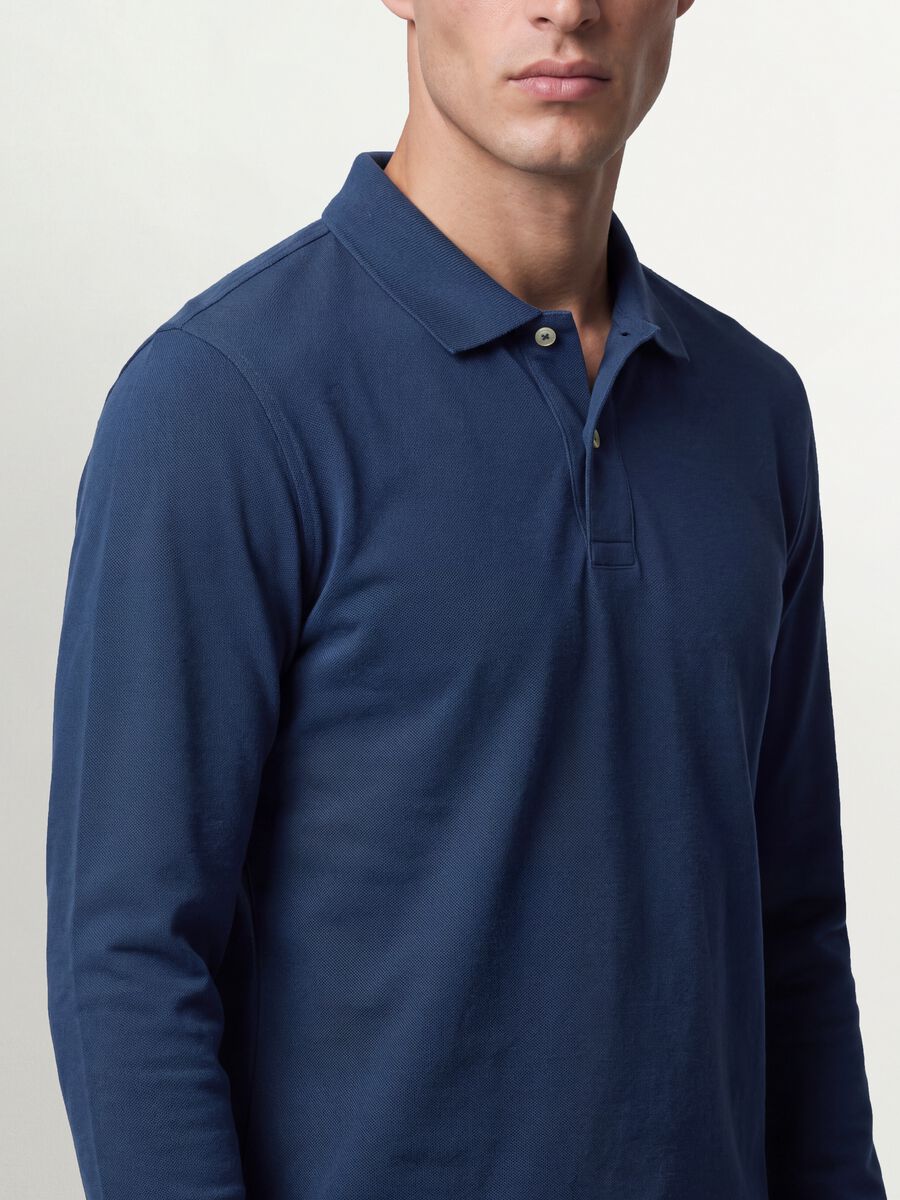 Polo blu in piquet di puro cotone organico a maniche lunghe regular fit_1
